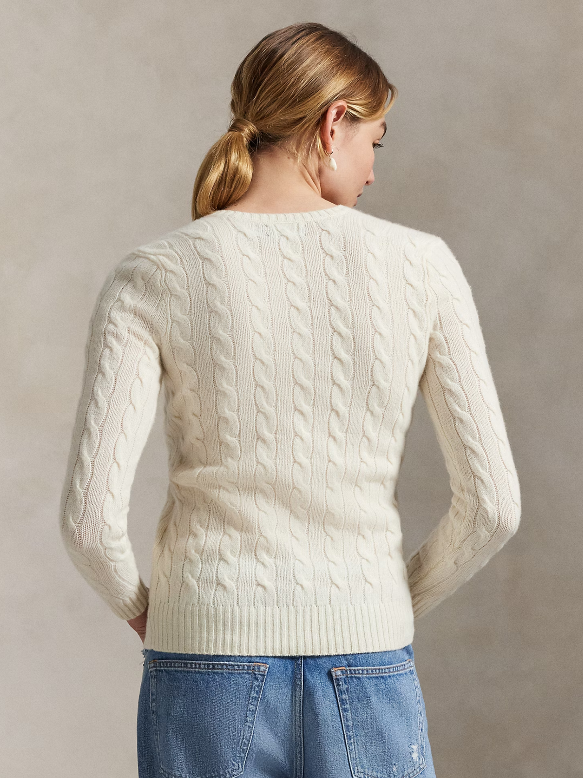 RALPH LAUREN WOMEN Cable-Knit Wool-Cashmere V-Neck Sweater Cream